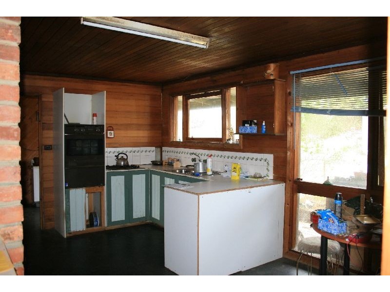 68 Tyquins  Road, Taradale VIC 3447