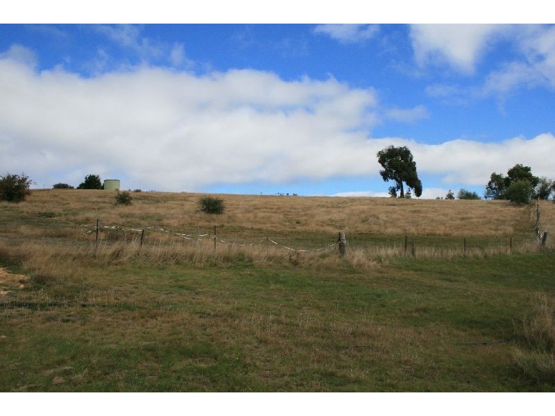 68 TYQUINS ROAD*, Taradale VIC 3447