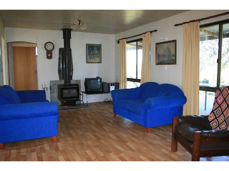 2019 Sutton Grange Road, Redesdale VIC 3444