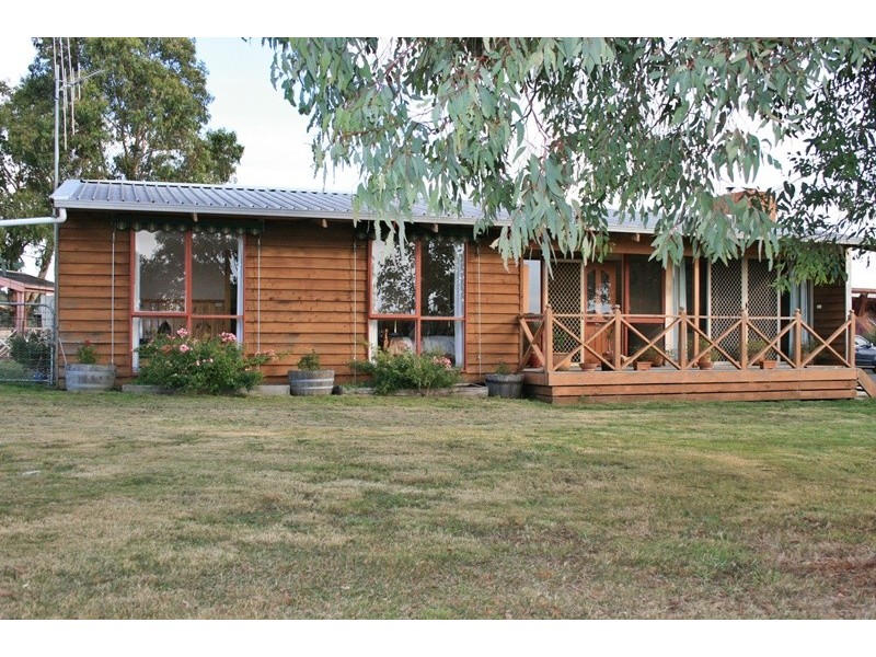 96 Baynton Road, Kyneton VIC 3444