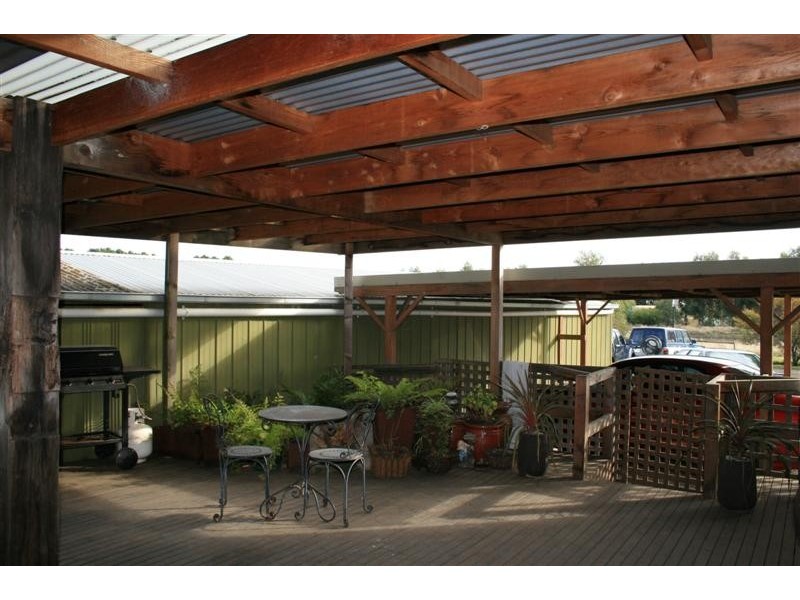 96 Baynton Road, Kyneton VIC 3444