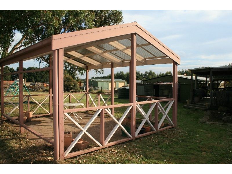 96 Baynton Road, Kyneton VIC 3444