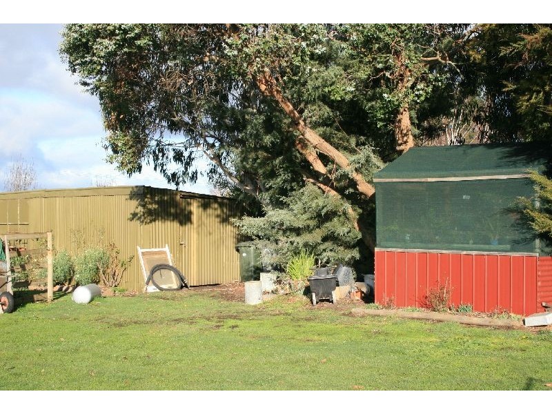 279 Burton Avenue, Kyneton VIC 3444