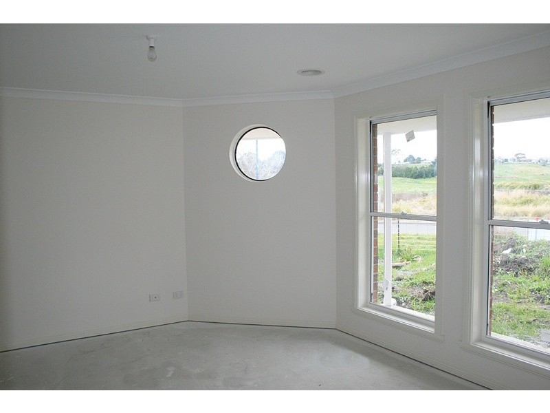 No 8 Lot 9 Village Green Drive, Kyneton VIC 3444