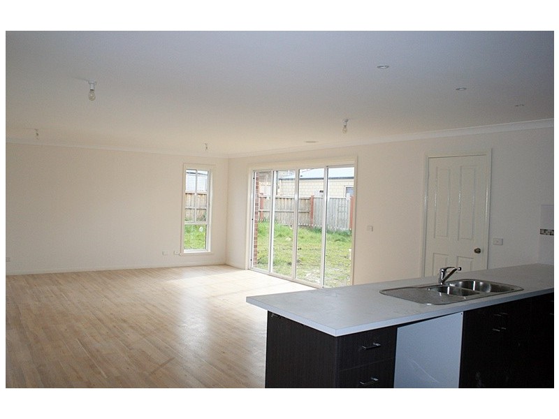 No 8 Lot 9 Village Green Drive, Kyneton VIC 3444