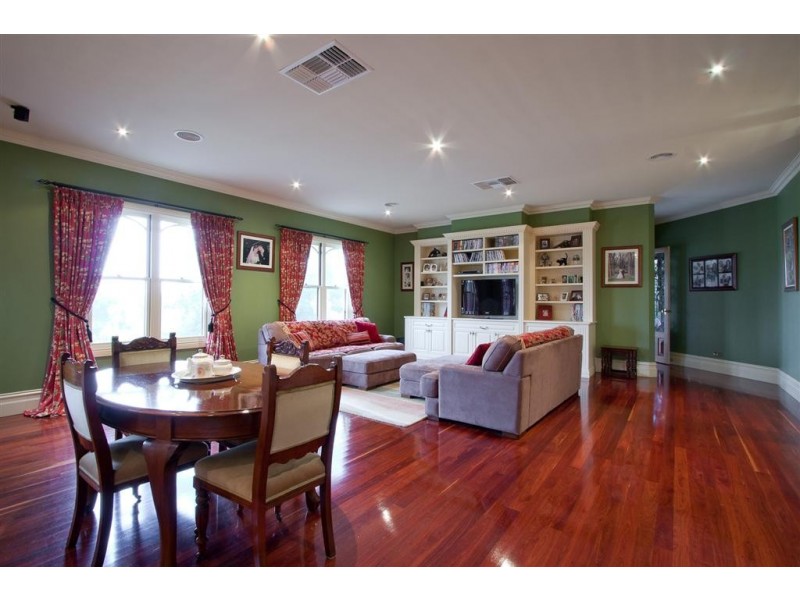 26 Tattersall Drive, Kyneton VIC 3444