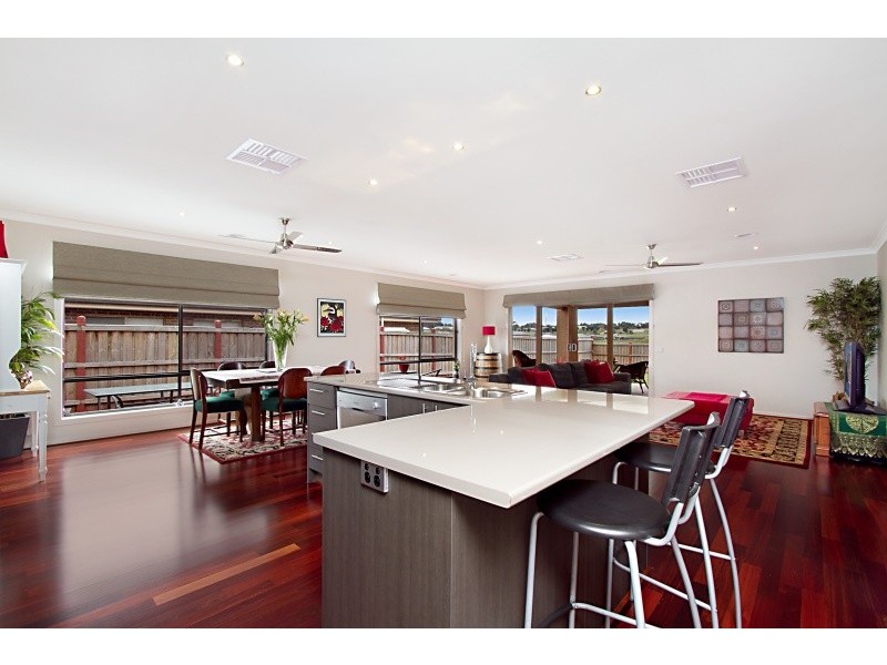 6 Martin Place, Kyneton VIC 3444