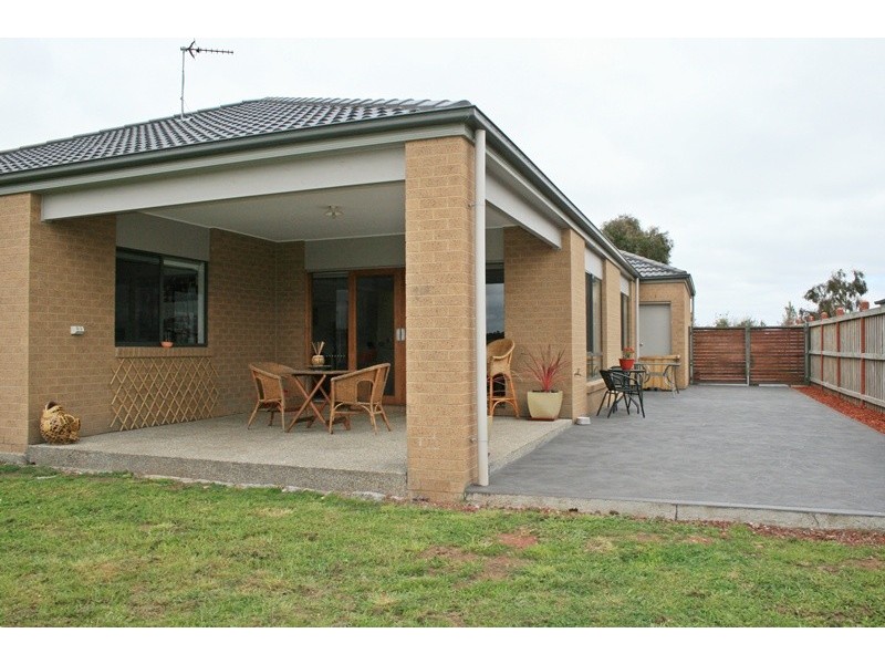 6 Martin Place, Kyneton VIC 3444