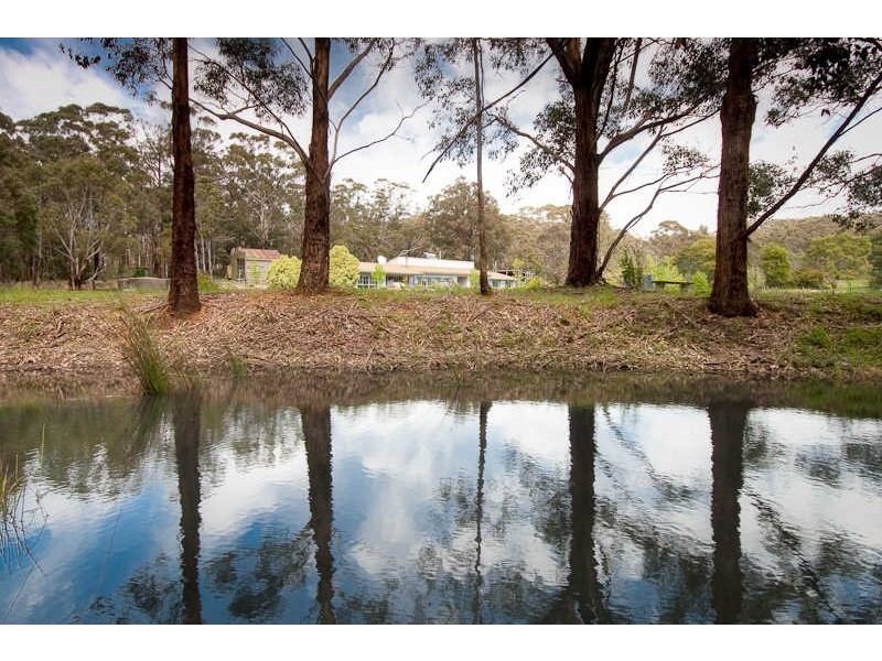 628 Burke and Wills Track*, Lancefield VIC 3435