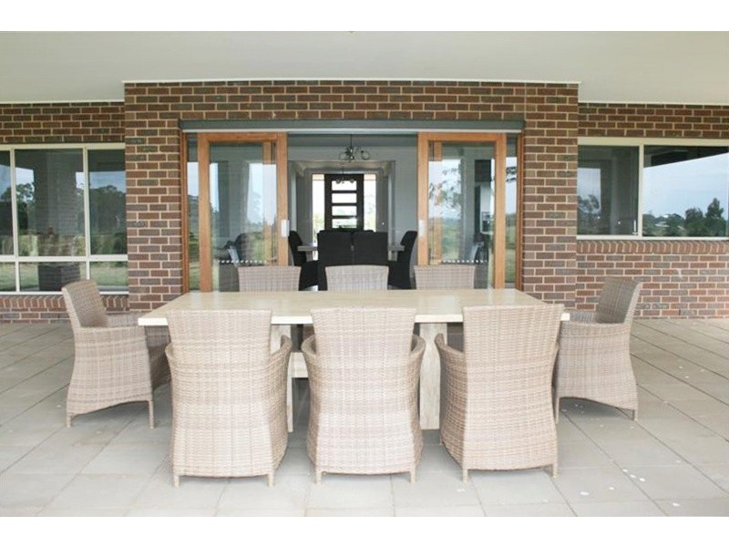 2 Opal Crt, Kyneton VIC 3444