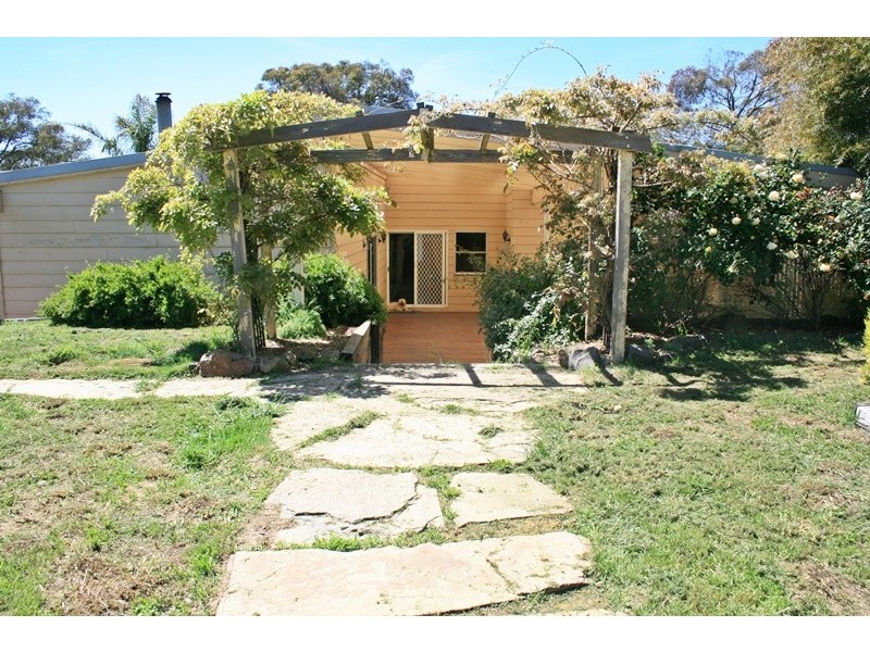 359 TARADALE RD, Drummond North VIC 3446