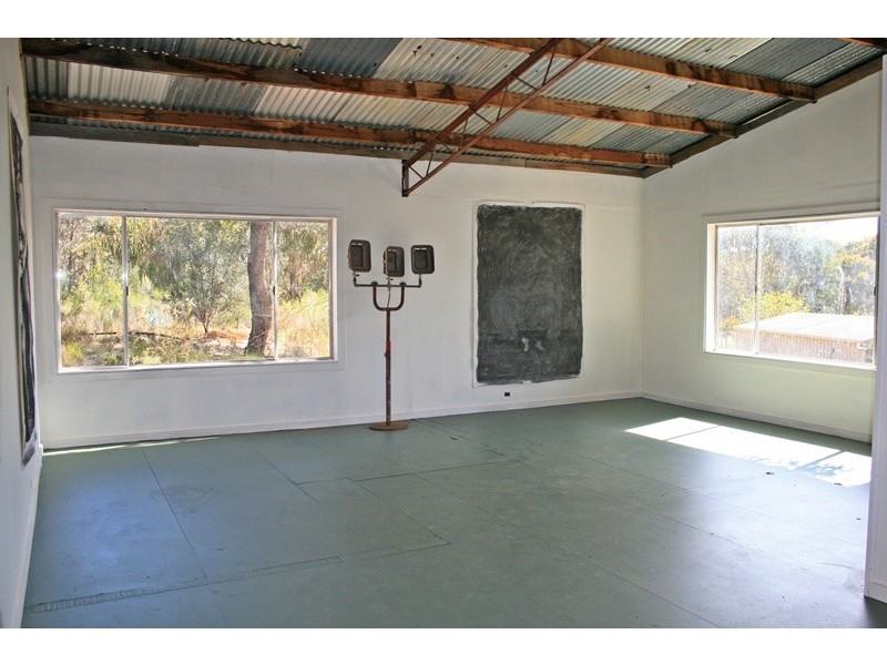 359 TARADALE RD, Drummond North VIC 3446
