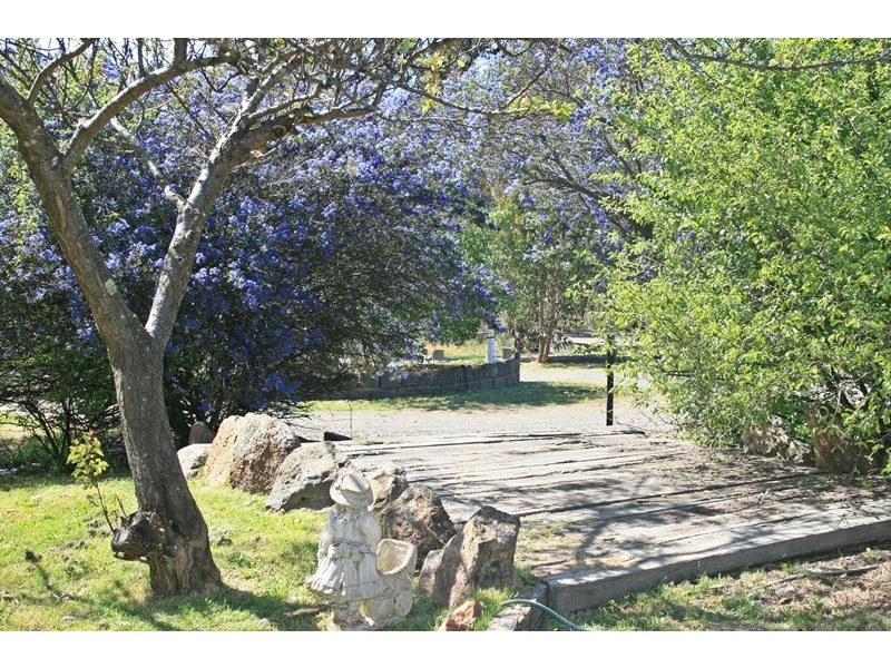 359 TARADALE RD, Drummond North VIC 3446