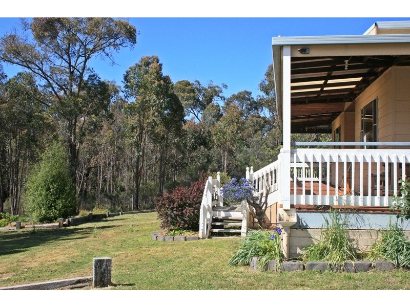 359 TARADALE RD, Drummond North VIC 3446