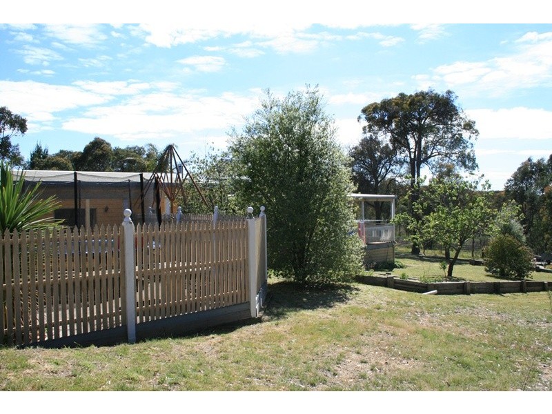 359 TARADALE RD, Drummond North VIC 3446
