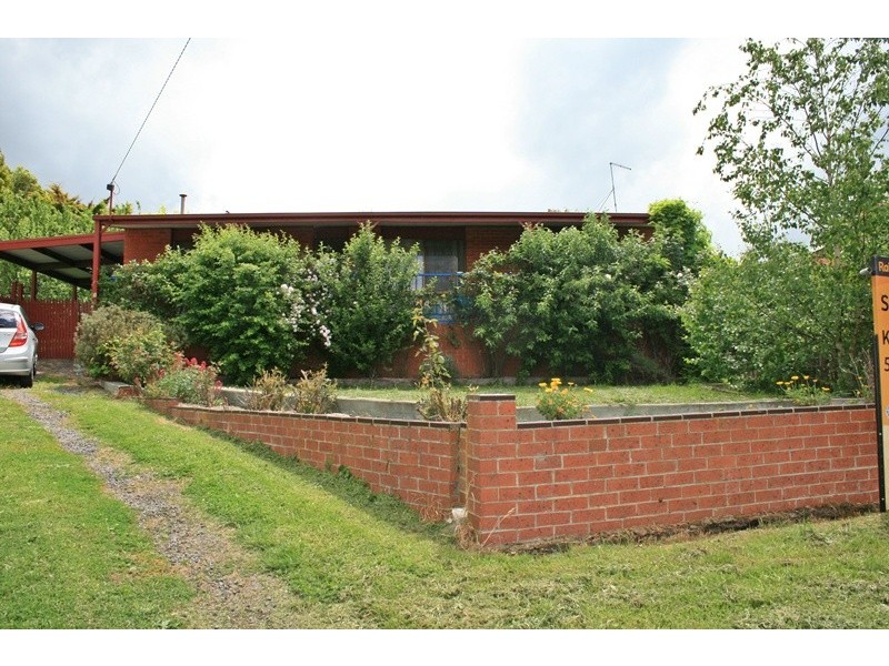 5 Menzies Close, Kyneton VIC 3444