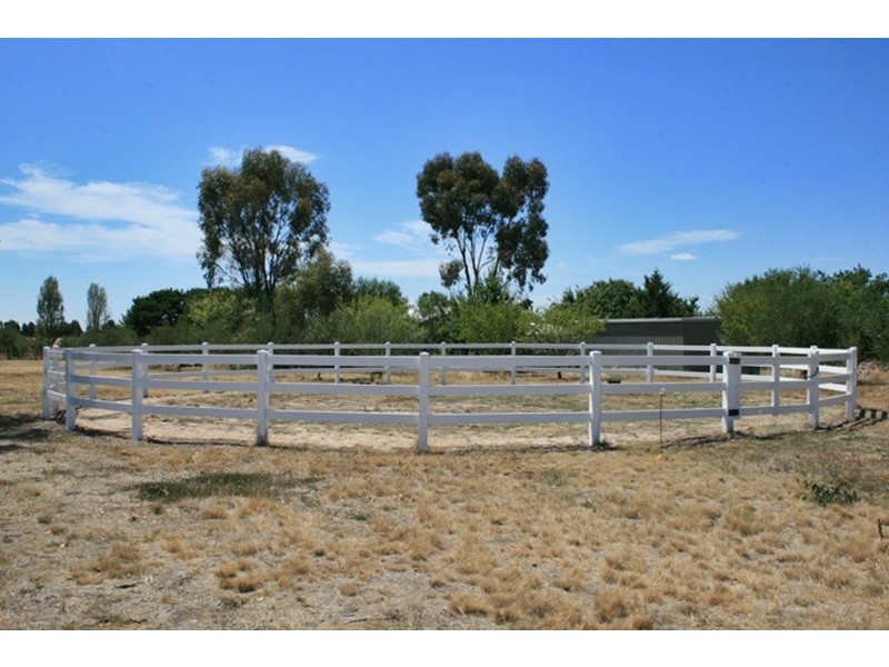 632 North Redesdale Road, Redesdale VIC 3444