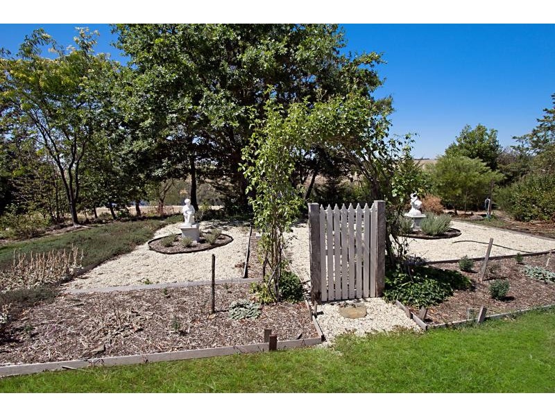 632 North Redesdale Rd* (Redesdale via Kyneton), Kyneton VIC 3444