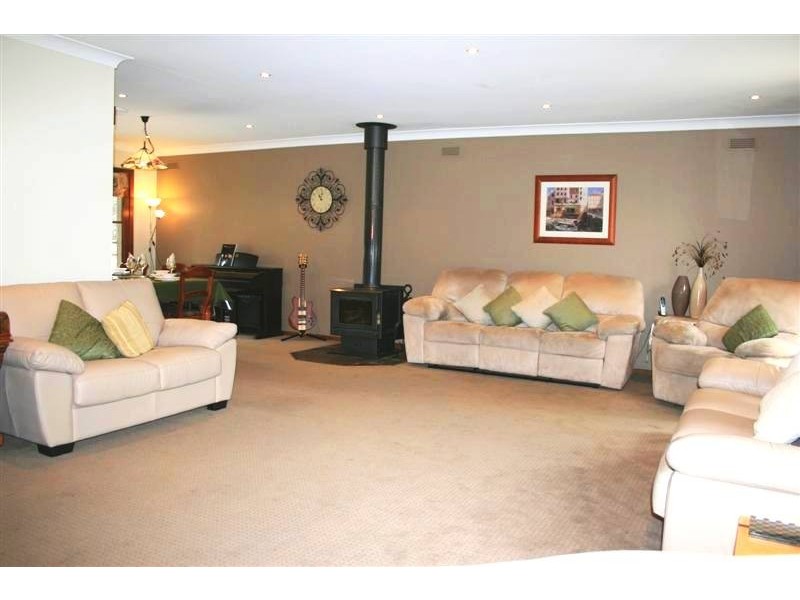 76 Beauchamp Street, Kyneton VIC 3444