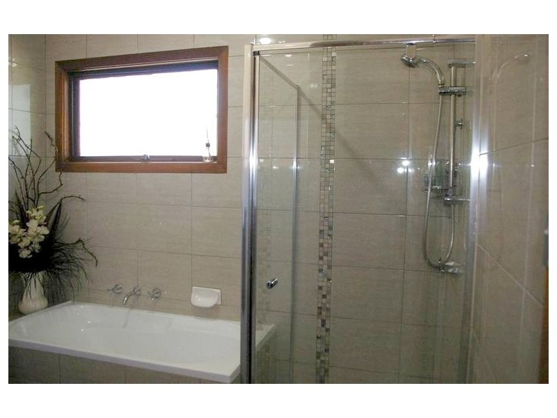 76 Beauchamp Street, Kyneton VIC 3444