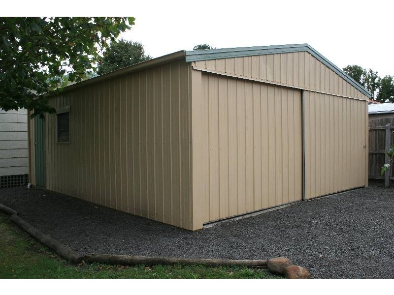 76 BEAUCHAMP STREET., Kyneton VIC 3444