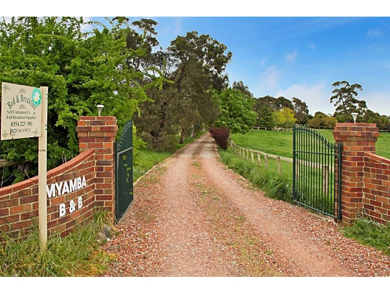 70-72 Flynns Lane, Kyneton VIC 3444