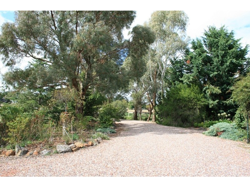 70-72 Flynns Lane, Kyneton VIC 3444