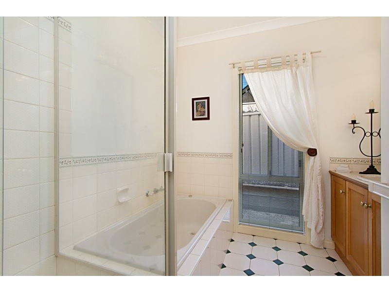 27 Blair Drive, Kyneton VIC 3444