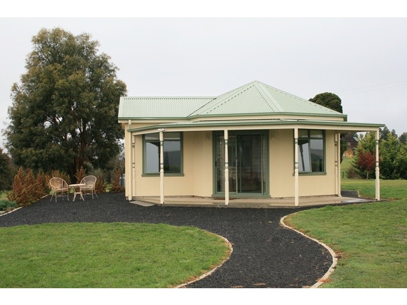 14 Tranters Lane, Lauriston VIC 3444