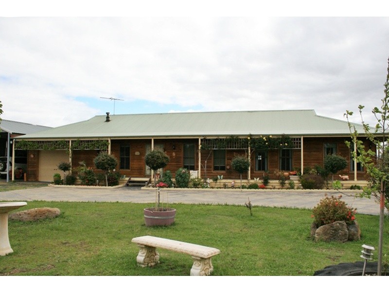 239 BOGGY GATE RD, Clarkefield VIC 3430