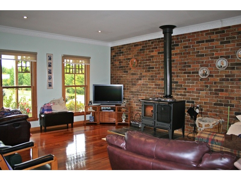 239 BOGGY GATE RD, Clarkefield VIC 3430