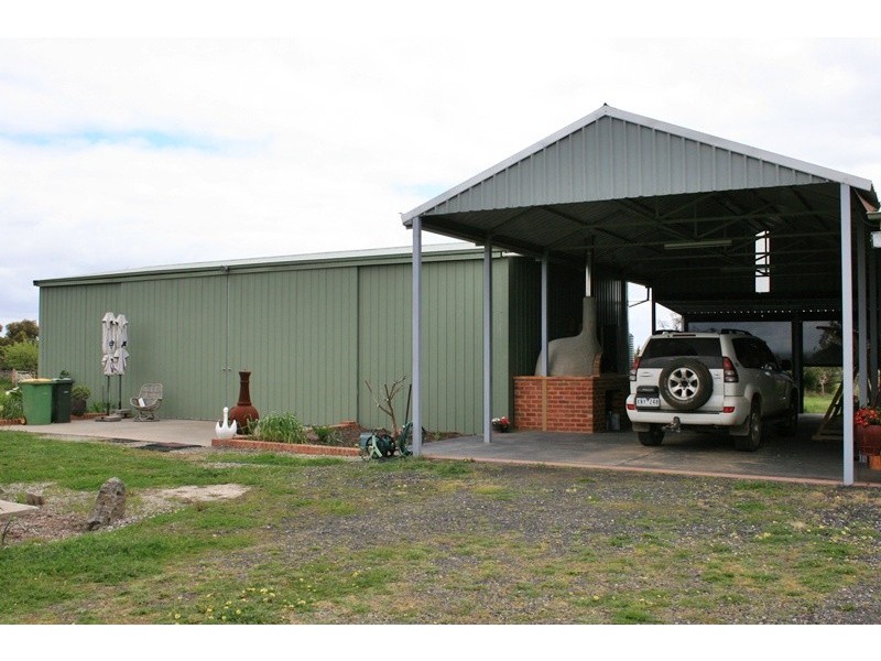 239 BOGGY GATE RD, Clarkefield VIC 3430