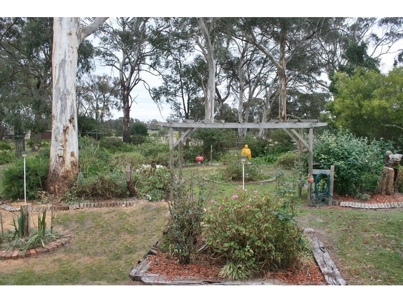 273 Edgecombe Road, Kyneton VIC 3444