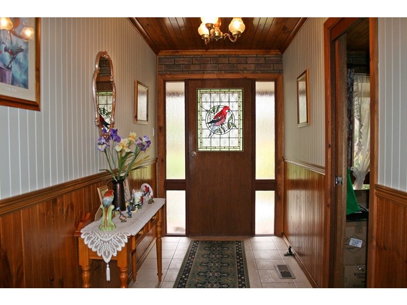 273 EDGECOMBE RD, Kyneton VIC 3444