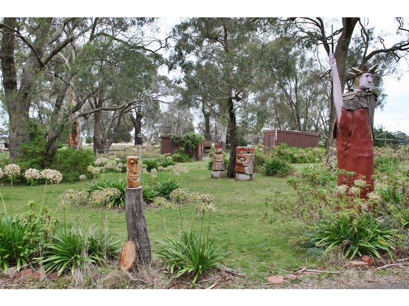 273 EDGECOMBE RD, Kyneton VIC 3444