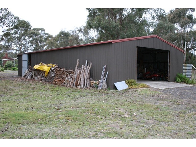 273 EDGECOMBE RD, Kyneton VIC 3444