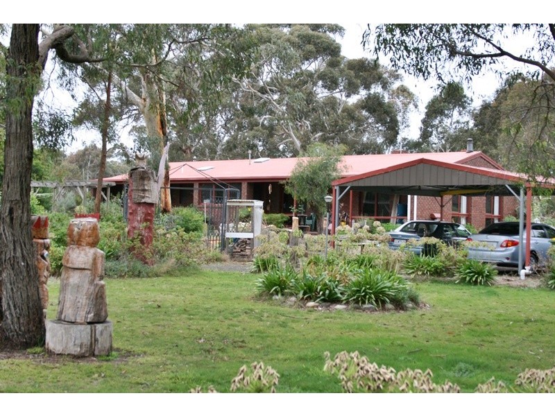 273 EDGECOMBE RD, Kyneton VIC 3444