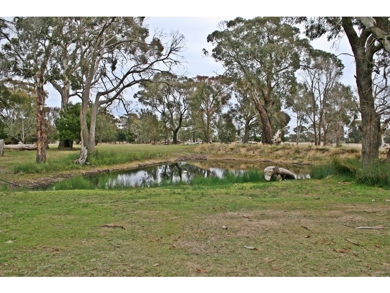 273 EDGECOMBE RD, Kyneton VIC 3444