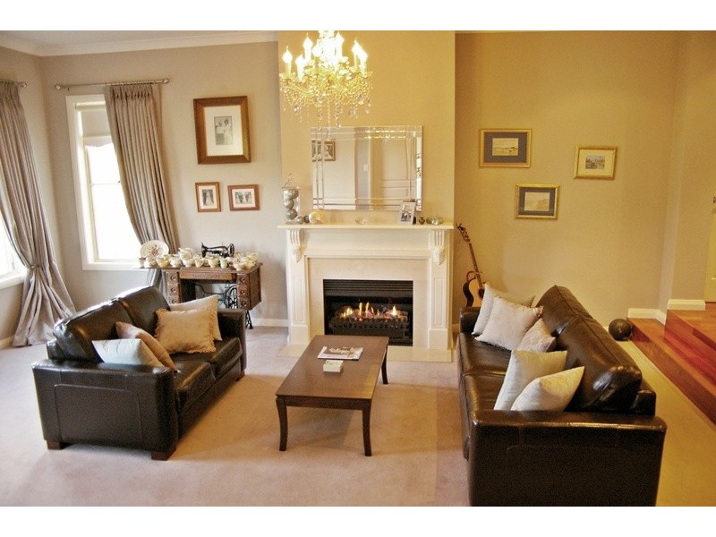 14 Sanctuary Drive, Kyneton VIC 3444