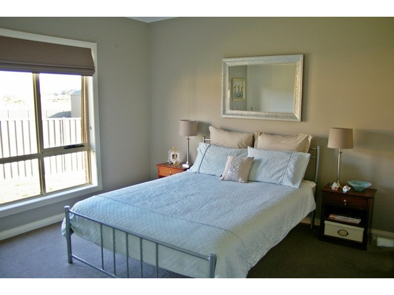 14 Sanctuary Drive, Kyneton VIC 3444