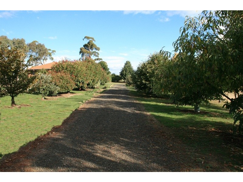132 NORTHUMBERLAND ROAD, Kyneton VIC 3444