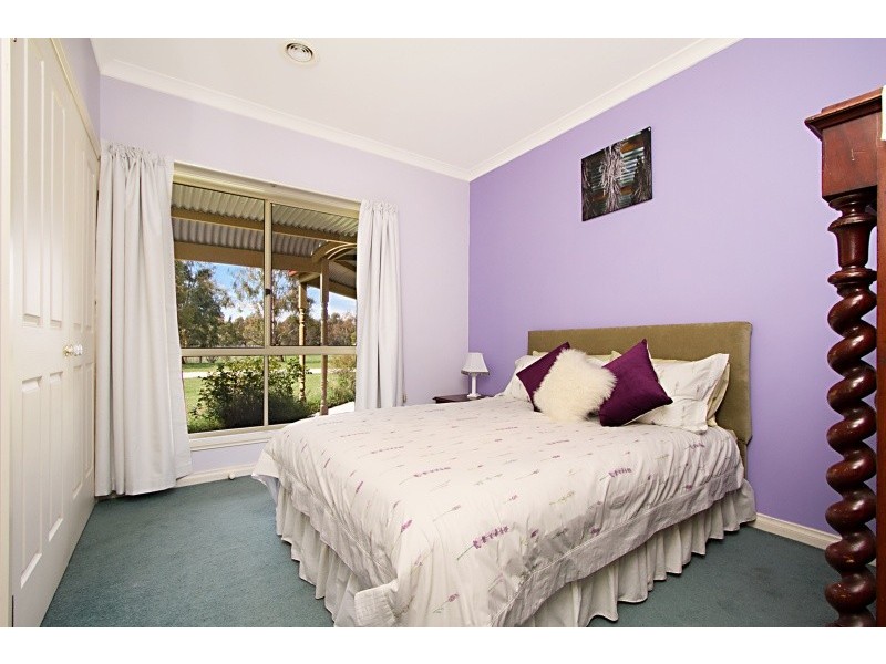 9 Tonks Court, Kyneton VIC 3444