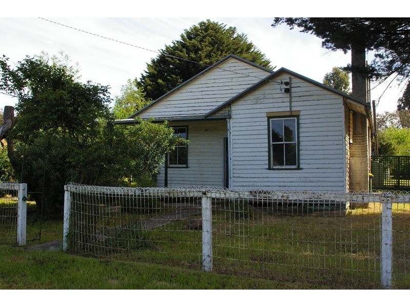 24 De La Beche Street, Taradale VIC 3447