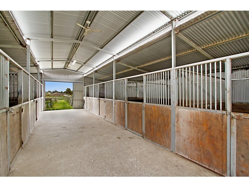 9 Taylors Court, Kyneton VIC 3444