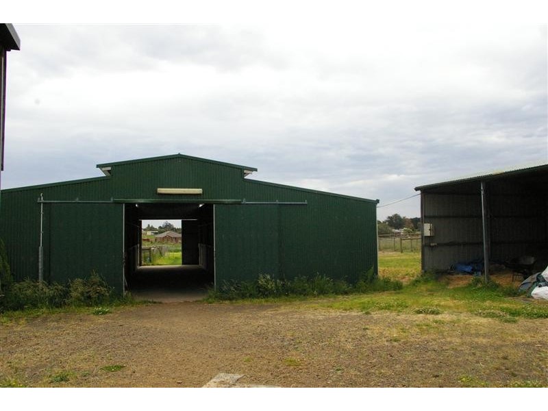 9 Taylors Court, Kyneton VIC 3444