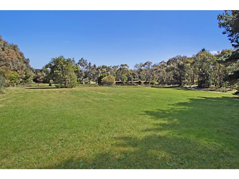 6 Granite Hill Lane, Kyneton VIC 3444