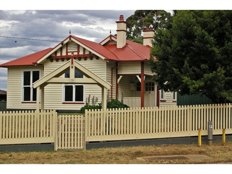 2D Mollison Street, Kyneton VIC 3444