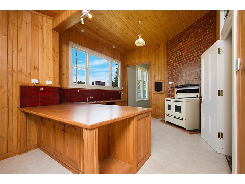 2D Mollison Street, Kyneton VIC 3444