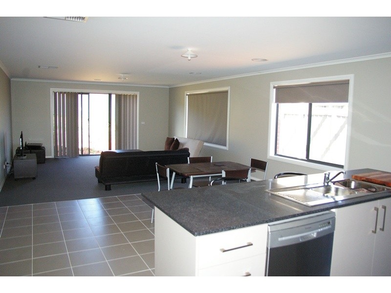 84 Caroline Chisholm Drive, Kyneton VIC 3444