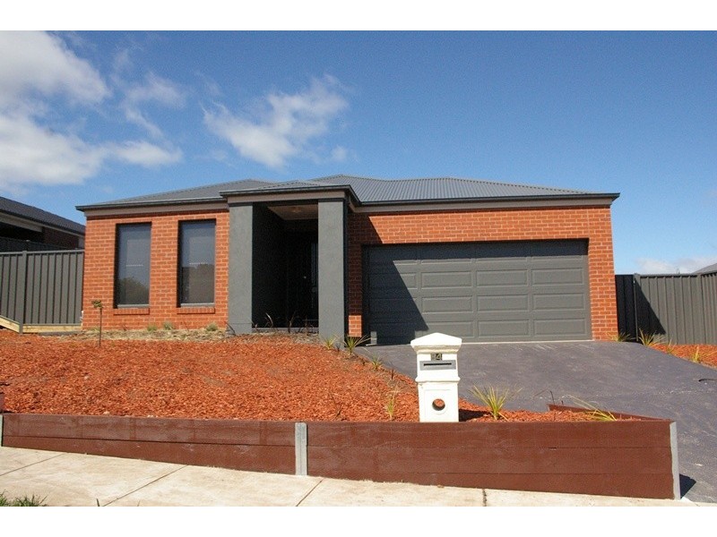 84 CAROLINE CHISHOLM DRIVE, Kyneton VIC 3444